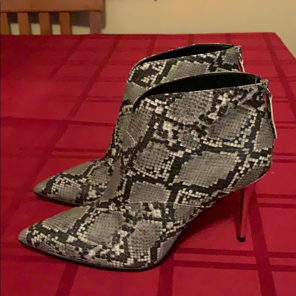 Brand X Shoes - Brand X snakeskin leather ankle boots.